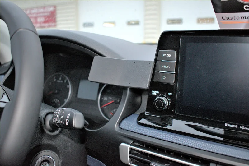 Center Dash Mount for Kia Seltos